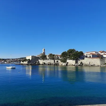 Romantic Anna In The Center Of Krk Apartman *