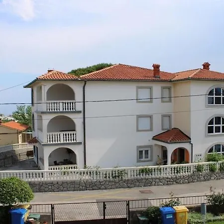 Apartman Romantic Anna In The Center Of Krk